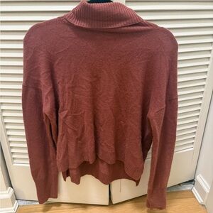 525 High low cashmere turtleneck